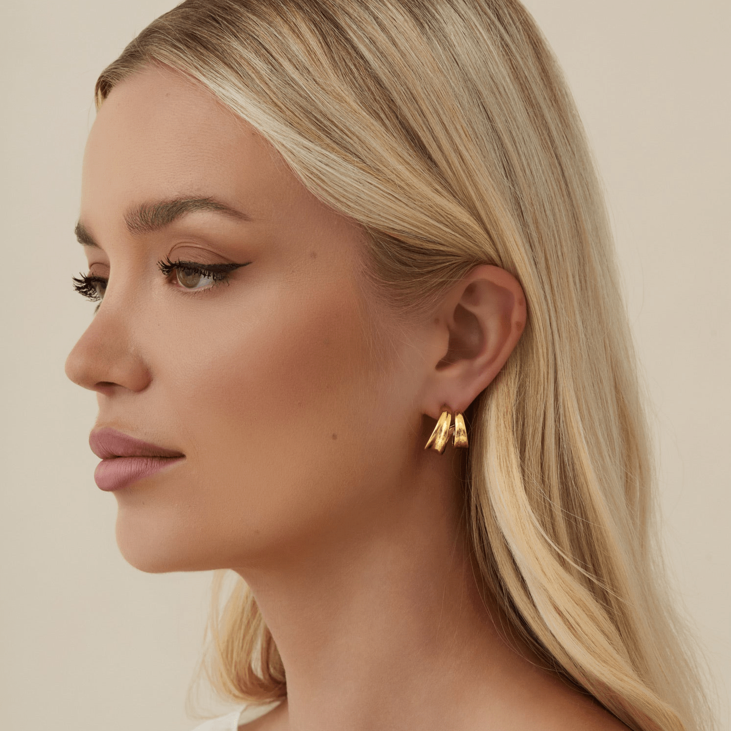 Bohomoon Stainless Steel Siren Hoop Earrings